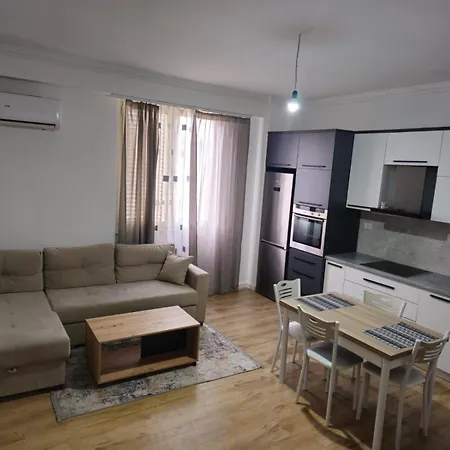 Avi 2 Apartment *